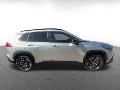 Used 2026 Toyota Corolla Cross XLE FWD image 13