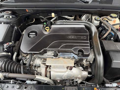 Used 2018 Chevrolet Malibu LS image 17