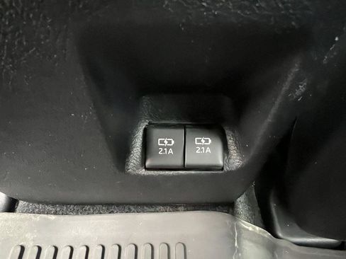 Used 2022 Toyota 4Runner SR5 image 15