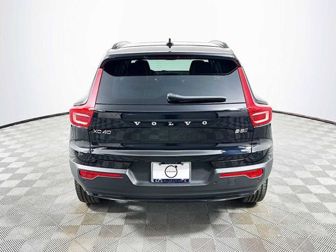 Used 2025 Volvo XC40 B5 Plus w/ Protection Package Premier image 5