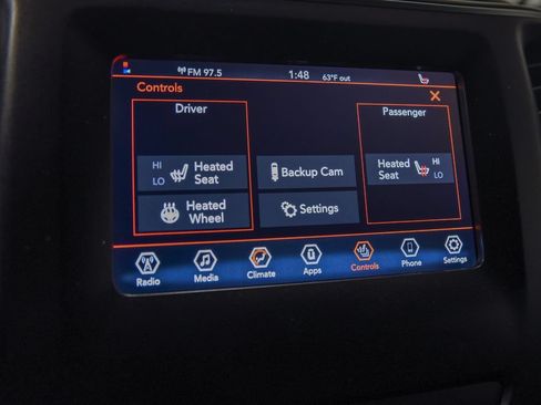 Used 2019 Jeep Cherokee Latitude Plus w/ Cold Weather Group FWD image 22