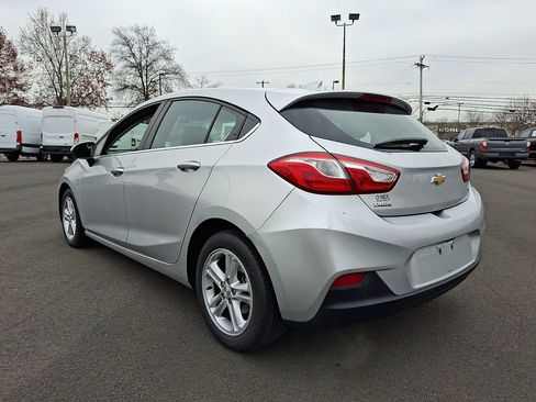 Used 2017 Chevrolet Cruze LT w/ Convenience Package image 5