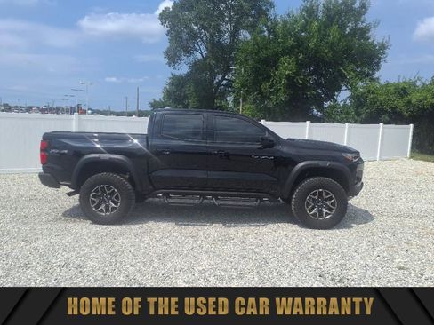 Used 2025 Chevrolet Colorado ZR2 w/ Technology Package image 2