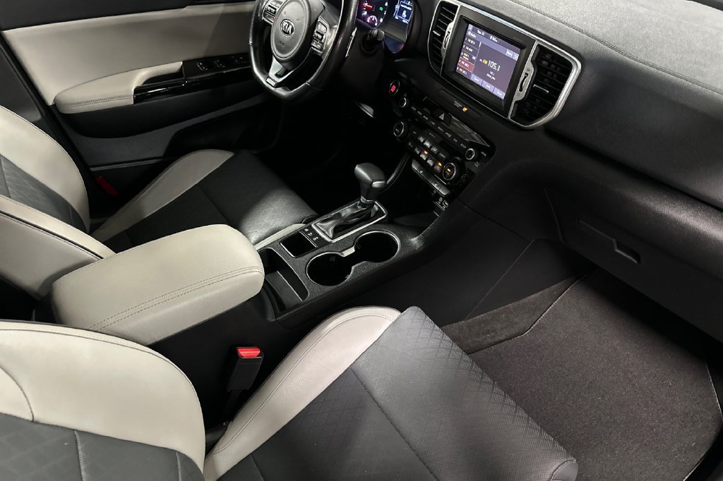 Used 2019 Kia Sportage EX w/ EX Sport Appearance Package AWD/4WD image 18