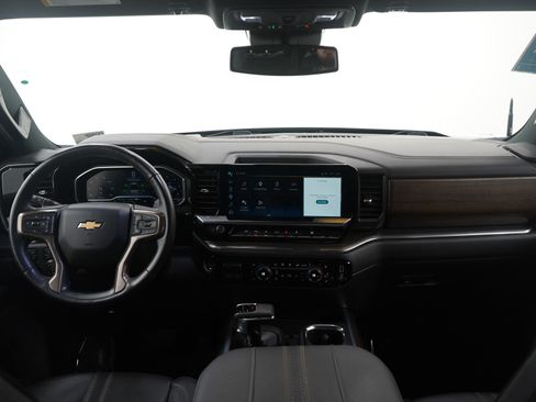 Used 2023 Chevrolet Silverado 1500 High Country image 13