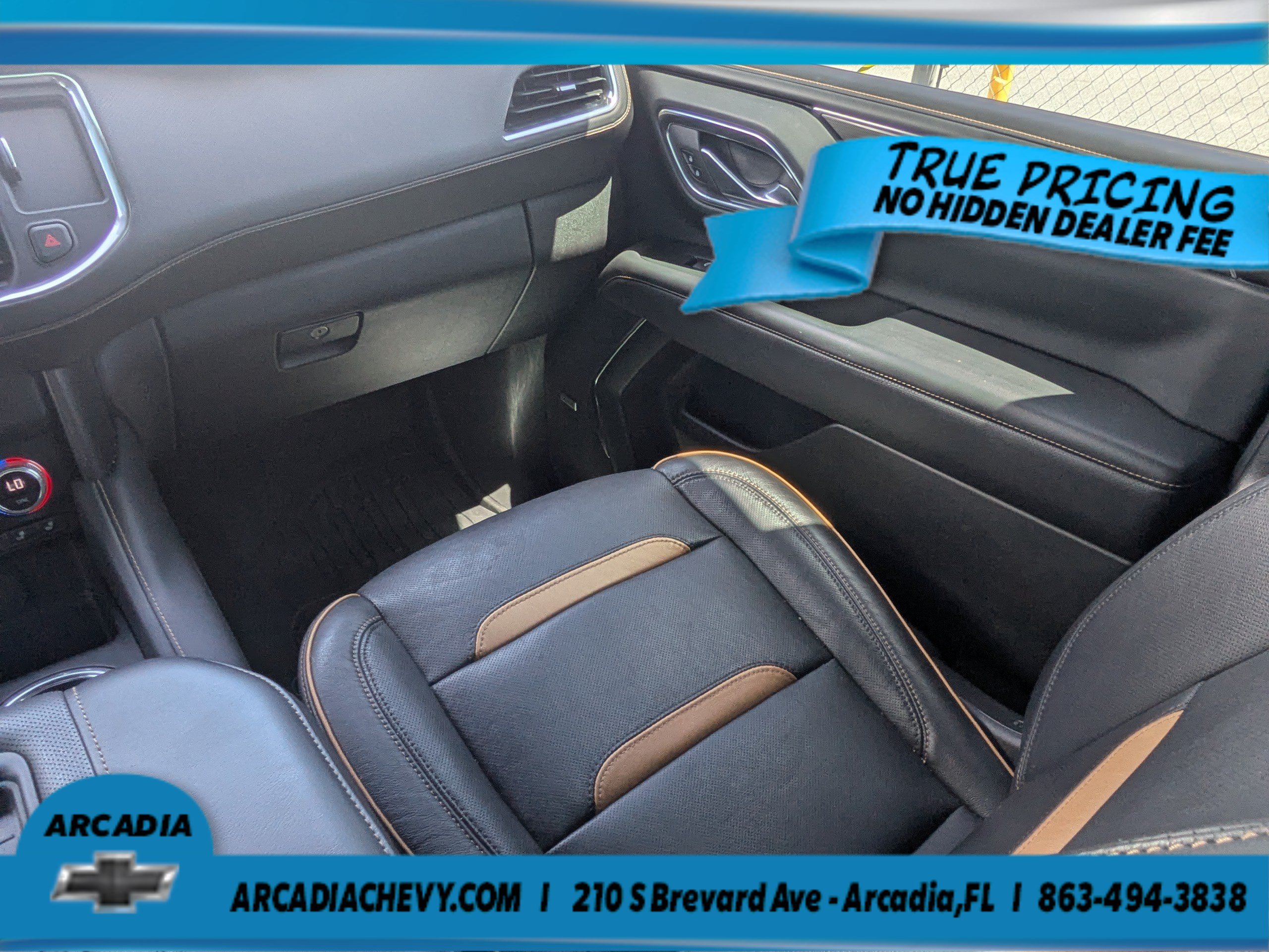 Used 2023 GMC Yukon AT4 w/ LPO, Floor Liner Package AWD/4WD image 18