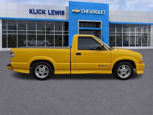 Used 2003 Chevrolet S10 Pickup LS w/ LS Preferred Equipment Group image 8