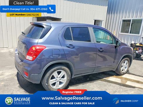 Used 2019 Chevrolet Trax LS w/ LPO, Cargo Package FWD image 4