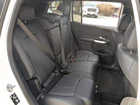 Used 2021 Mercedes-Benz GLB 250 GLB 250 image 21