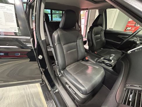 Used 2019 Honda Ridgeline RTL-T image 4
