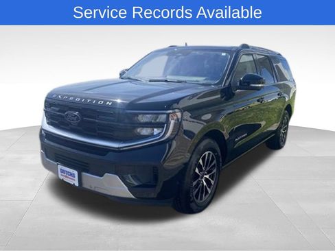 Used 2025 Ford Expedition Max Platinum AWD/4WD image 3
