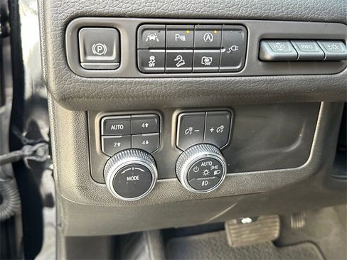 Used 2022 GMC Yukon Denali image 20