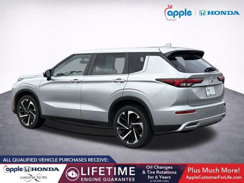 Used 2022 Mitsubishi Outlander SE AWD/4WD image 4