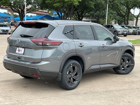 New 2026 Nissan Rogue SV AWD/4WD image 5