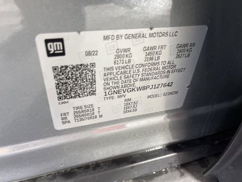 Used 2023 Chevrolet Traverse LT image 38