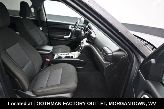 Used 2022 Ford Explorer XLT AWD/4WD image 10