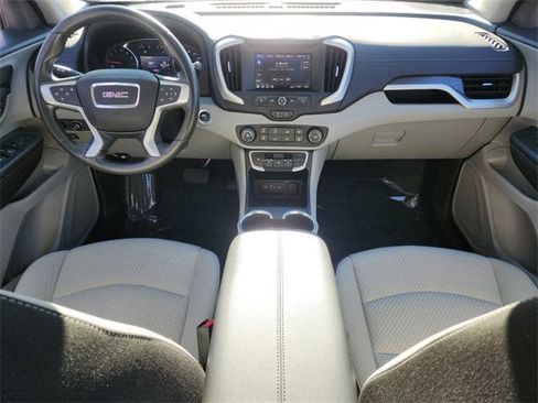 Used 2022 GMC Terrain SLE image 13