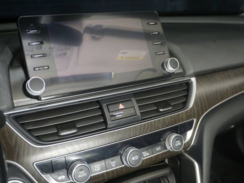 Used 2021 Honda Accord Touring image 21