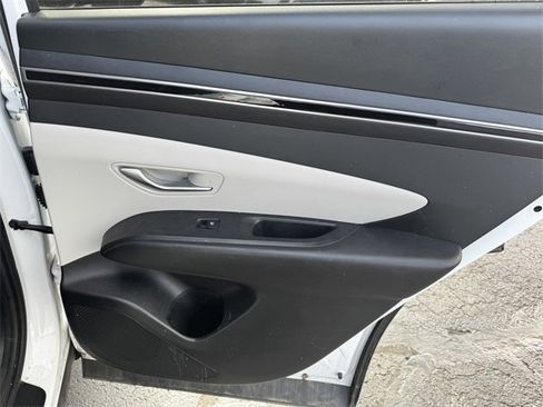Used 2023 Hyundai Tucson SEL image 15
