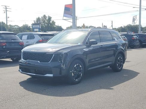 New 2026 Kia Sorento S w/ S Panoramic Sunroof Package image 3