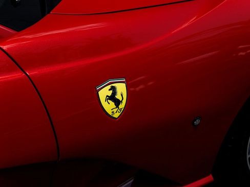Used 2023 Ferrari 812 GTS RWD image 40