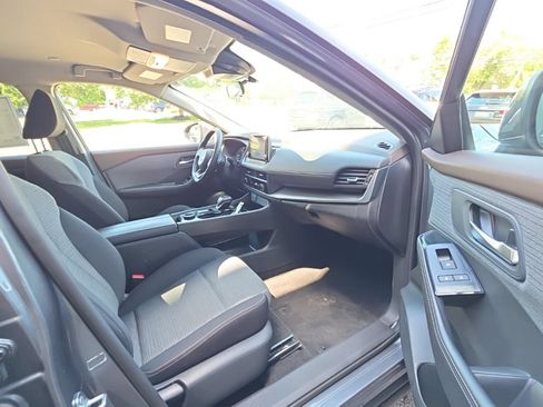 Used 2023 Nissan Rogue SV AWD/4WD image 14
