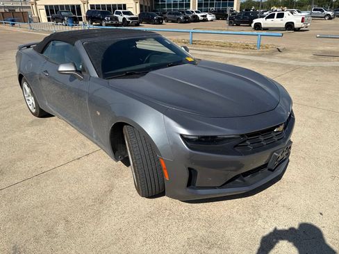 Used 2020 Chevrolet Camaro LT RWD image 16