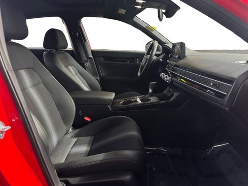 Used 2025 Honda Civic Sport image 15