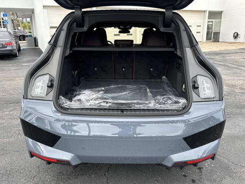 Certified 2025 BMW iX xDrive50 image 11