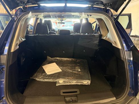 Used 2021 Nissan Rogue SV AWD/4WD image 19