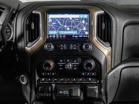 Used 2020 Chevrolet Silverado 2500 High Country w/ Z71 Off-Road Package AWD/4WD image 25