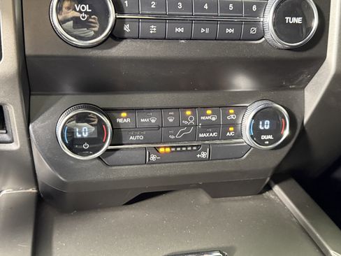 Certified 2020 Ford Expedition XLT image 21