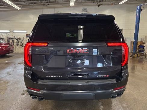New 2026 GMC Yukon XL AT4 AWD/4WD image 5