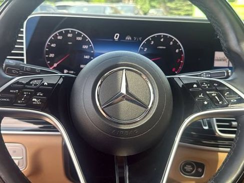 Certified 2024 Mercedes-Benz GLS 450 4MATIC image 30
