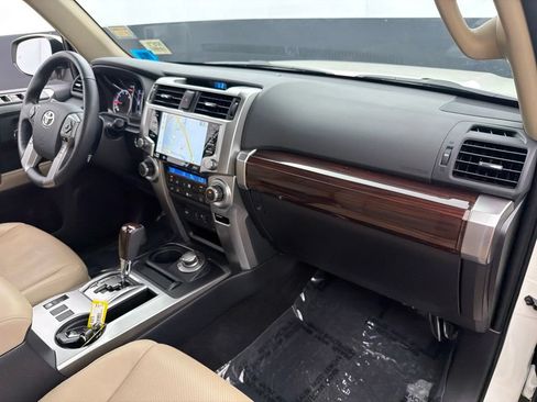 Used 2023 Toyota 4Runner Limited AWD/4WD image 28