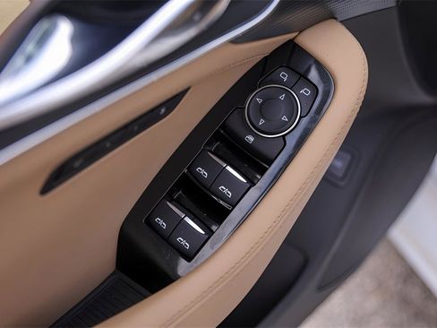 Certified 2025 Cadillac CT5 Premium Luxury image 18