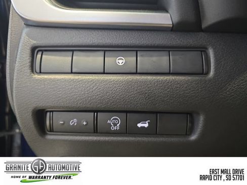 Used 2026 Nissan Rogue SV AWD/4WD image 31