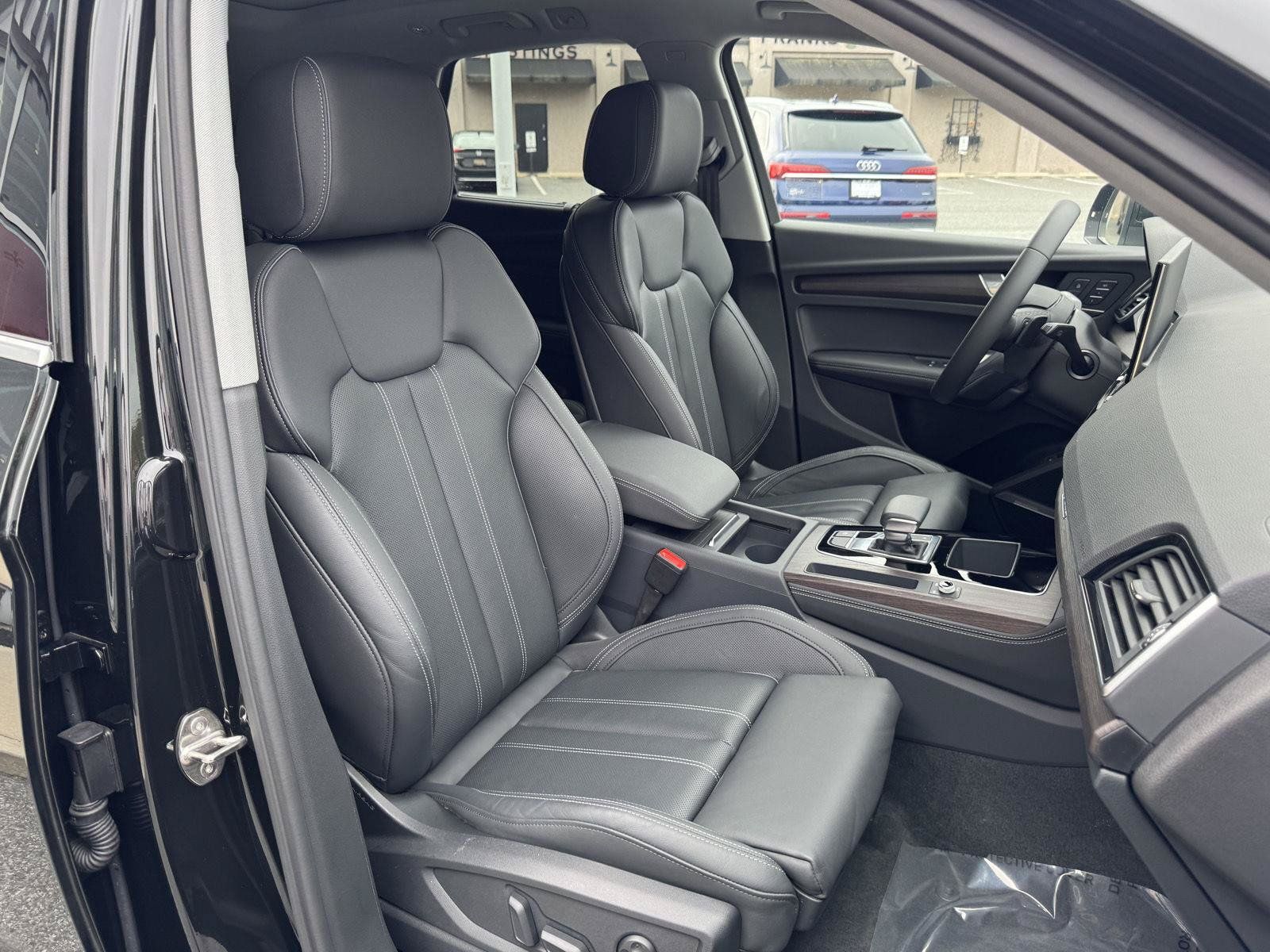 Certified 2024 Audi Q5 2.0T Prestige w/ Prestige Package AWD/4WD image 31