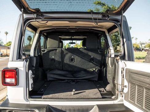 Used 2020 Jeep Wrangler Unlimited Sport S AWD/4WD image 19