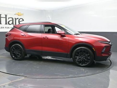 Used 2024 Chevrolet Blazer LT w/ LPO, Black Grille Bar Package FWD image 49