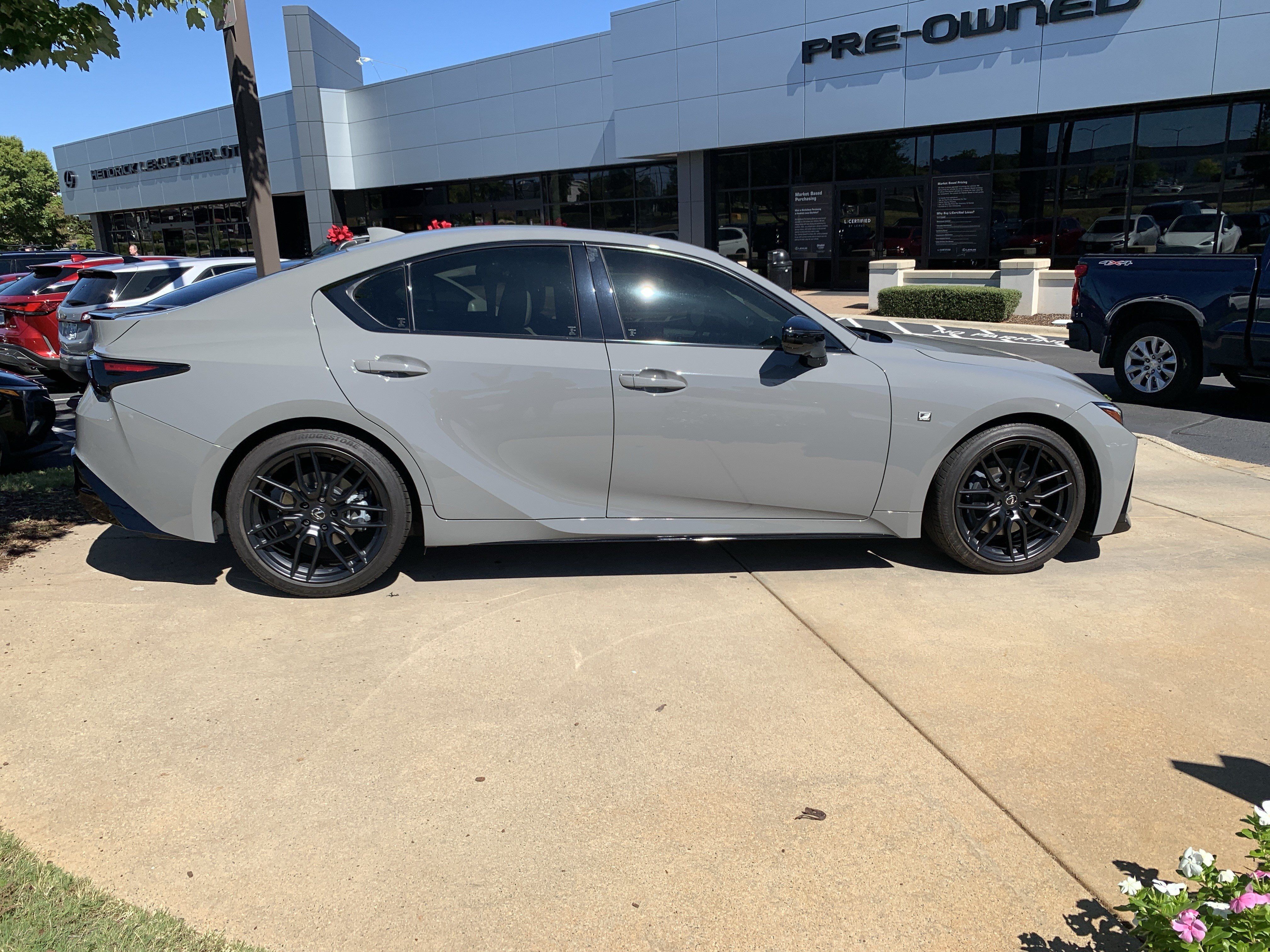Used 2025 Lexus IS 350 F Sport RWD image 11