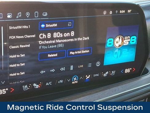 Used 2025 Chevrolet Suburban High Country image 22