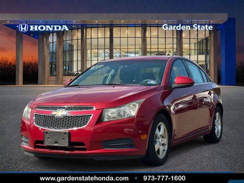 Used 2012 Chevrolet Cruze LT FWD image 1