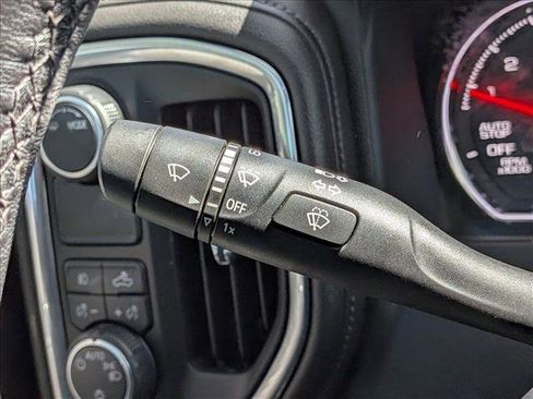 Used 2022 Chevrolet Silverado 1500 RST image 10