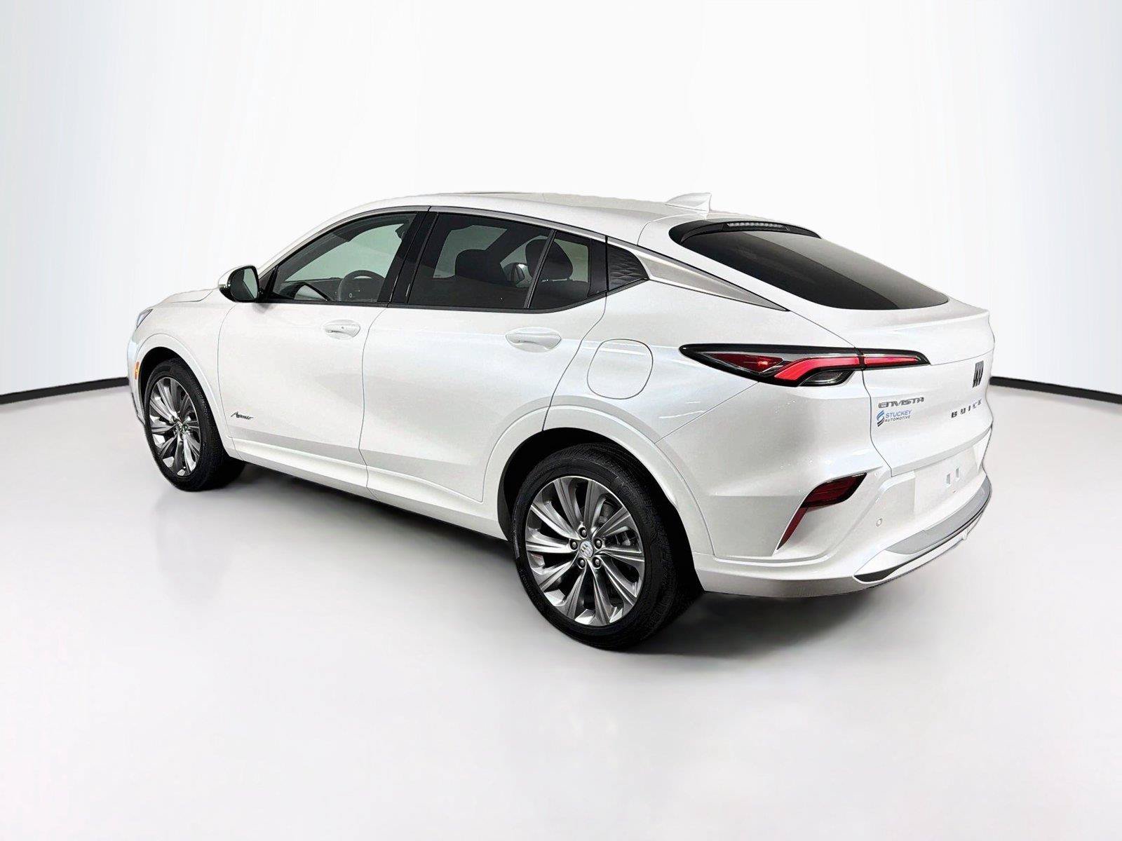 Used 2026 Buick Envista Avenir FWD image 9