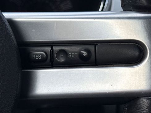 Used 2006 Ford Mustang GT Premium image 24