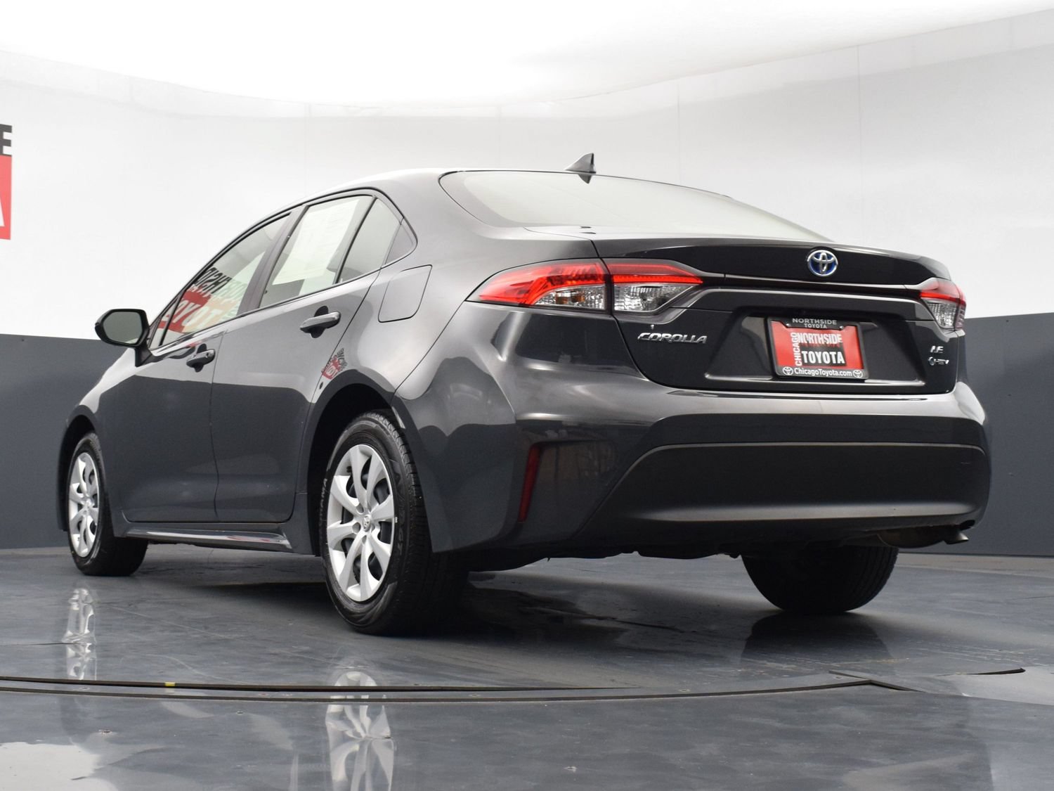 Used 2025 Toyota Corolla LE FWD image 26