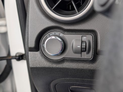 Used 2016 Chevrolet Trax LS image 21