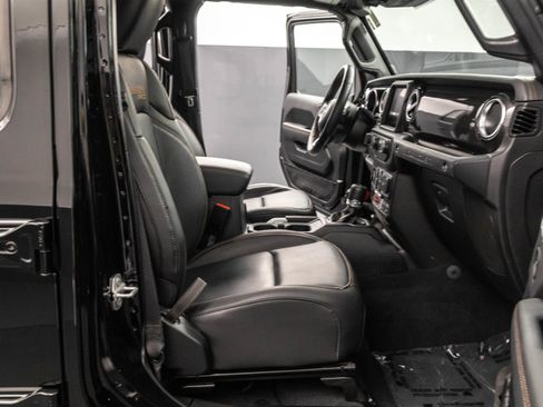 Used 2021 Jeep Wrangler Unlimited Rubicon w/ Trailer Tow Package image 38