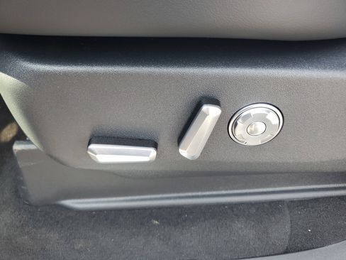 New 2026 Lincoln Navigator Black Label AWD/4WD image 13
